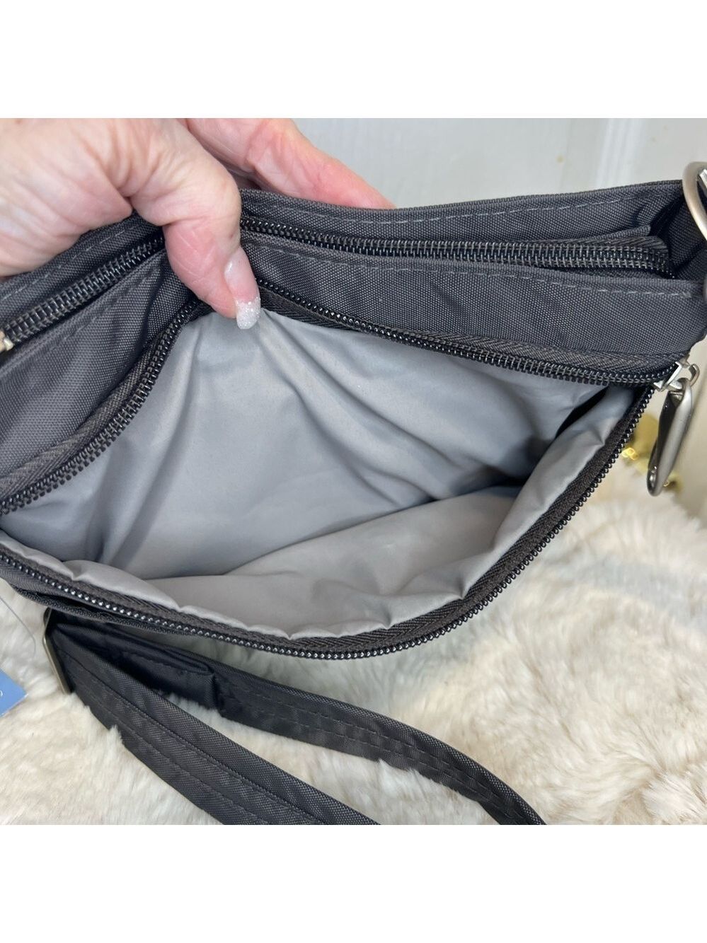 MAGELLAN’S VAULTPRO SECURITY SYSTEM BAG - Picture 8 of 15